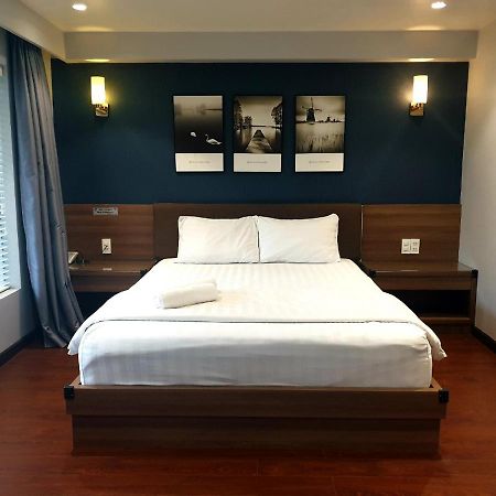 Reddoorz Premium Cloud 9 An Nhon Hotel Хошимін Екстер'єр фото