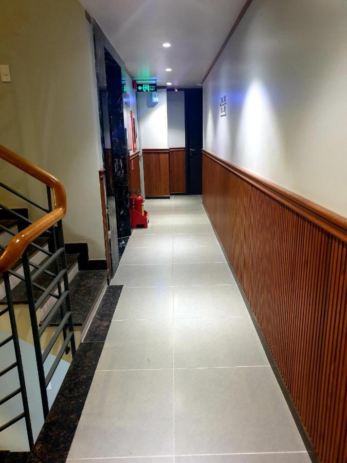 Reddoorz Premium Cloud 9 An Nhon Hotel Хошимін Екстер'єр фото
