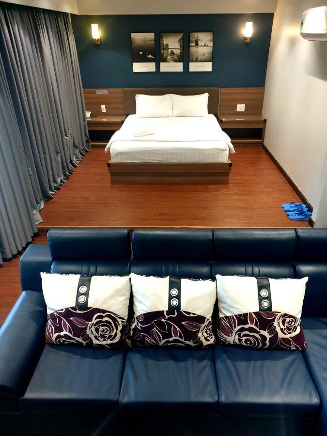 Reddoorz Premium Cloud 9 An Nhon Hotel Хошимін Екстер'єр фото